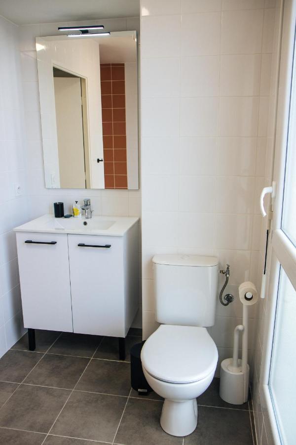 Twenty Business Flats Angely Aparthotel