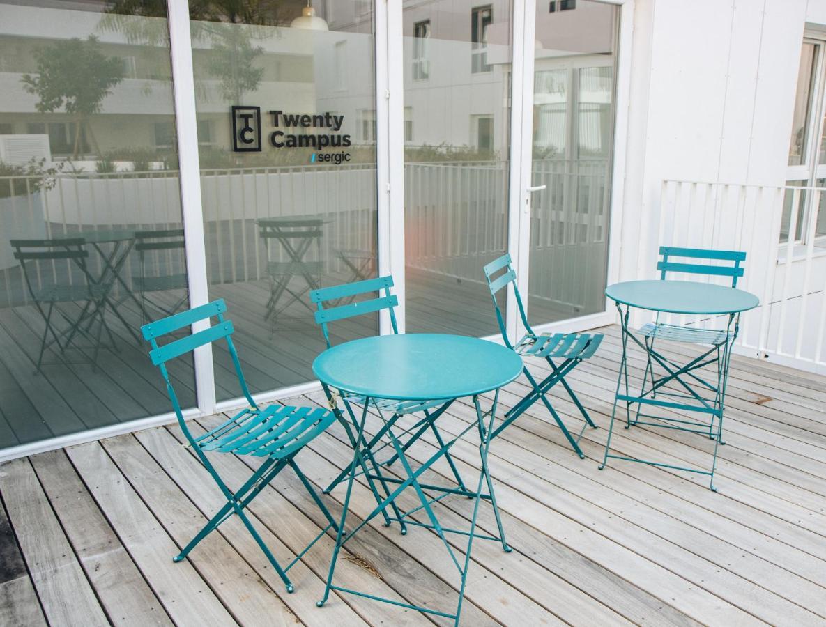 Aparthotel Twenty Business Flats Angely *